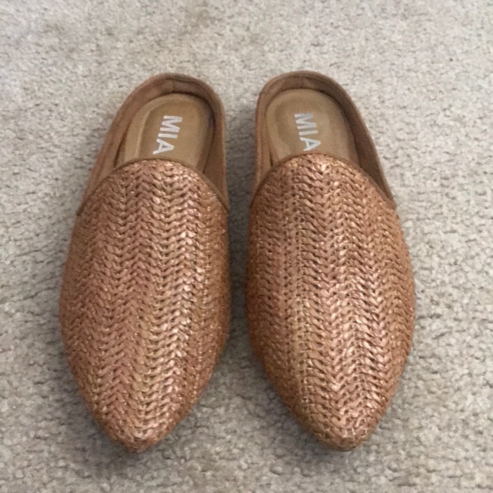 MIA - Flats